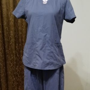 NATURAL UNIFORMS UNISEX 6 POCKET SOLID SCRUB